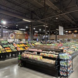 Broulim's Supermarket - Really nice produce