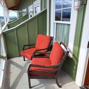 McMenamins Kalama Harbor Lodge - Our balcony - Hotels Near Me - Kalama, Washington McMenamins Kalama Harbor Lodge - Our balcony - Hotels Near Me - Kalama, Washington