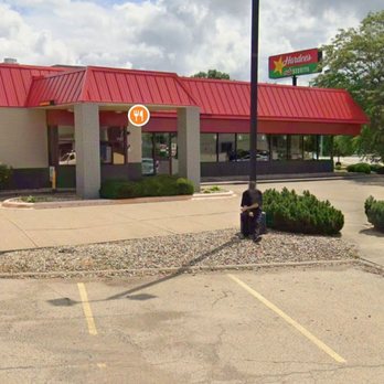 Hardee's - A Outside of Hardee's - Burgers Near Me - Peoria, Illinois Hardee's - A Outside of Hardee's - Burgers Near Me - Peoria, Illinois