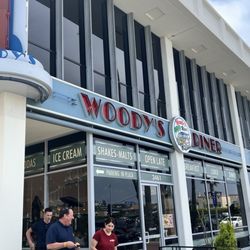 Woody's Diner - Woody's Diner