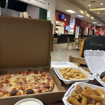Monika's Pizza - Pizza and appetisers - Pizza Near Me - Las Vegas, Nevada Monika's Pizza - Pizza and appetisers - Pizza Near Me - Las Vegas, Nevada