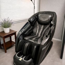 York Chiropractic and Wellness - Massage Chair