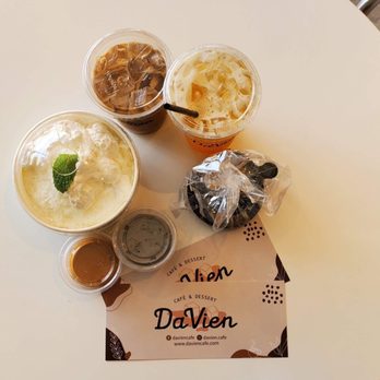 Da Vien Coffee - Left to right, brown sugar boba bingsoo, Vietnamese ice coffee, and peach tea - Desserts Near Me - Westminster, California Da Vien Coffee - Left to right, brown sugar boba bingsoo, Vietnamese ice coffee, and peach tea - Desserts Near Me - Westminster, California