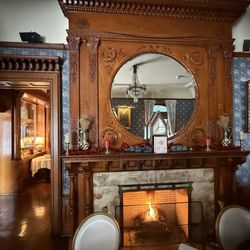 Belhurst Castle - Fireplace