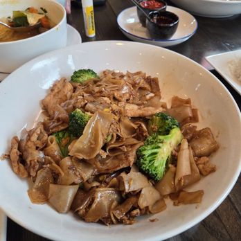 Estes Thai Restaurant - Thai Near Me - Estes Park, Colorado