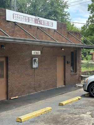 Brenda's Bar-B-Que Pit by null
