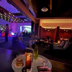 Moongate Lounge - Interior