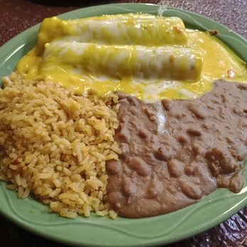 La Pradera Mexican Restaurant - Chicken enchilada dinner - Mexican Near Me - Kerens, Texas La Pradera Mexican Restaurant - Chicken enchilada dinner - Mexican Near Me - Kerens, Texas