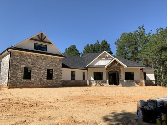 New Construction Garage Door Installation - This new construction garage door was chose by the homeowner to fit the style they wanted for the home. Some doors are insulated as well as non insulated. We take pride in our work. We would love to help you with your next project. New Construction Garage Door Installation - This new construction garage door was chose by the homeowner to fit the style they wanted for the home. Some doors are insulated as well as non insulated. We take pride in our work. We would love to help you with your next project.