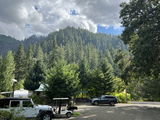 Umpqua's Last Resort - Wilderness Cabins, RV Park and Glamping by null