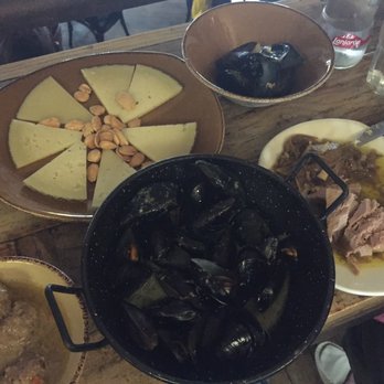 Bormuth - Tapas/Small Plates Near Me - Barcelona, B