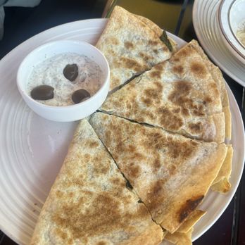 Maison la Belle Vie Winery - Mediterranean quesadillas - Wineries Near Me - Palisade, Colorado Maison la Belle Vie Winery - Mediterranean quesadillas - Wineries Near Me - Palisade, Colorado