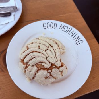 Cocina 35 - Concha de vanilla - Breakfast & Brunch Near Me - Coronado, California