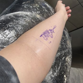 Black Swan Tattoo Studio - Tattoo Near Me - Houston, Texas Black Swan Tattoo Studio - Tattoo Near Me - Houston, Texas