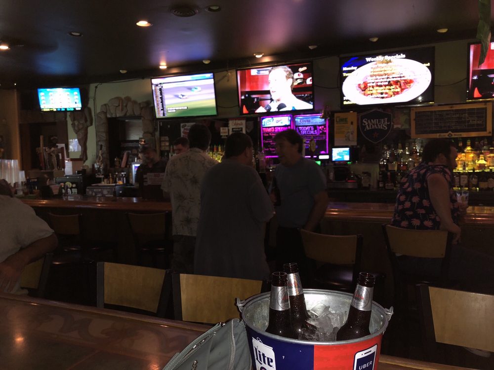 EMERALD TAVERN 29 Photos & 33 Reviews Pubs 8300 Harford Rd