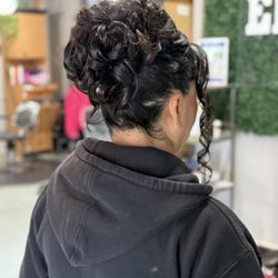 Enrique's Place Salon
