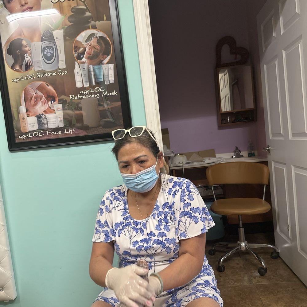 Lori did an excellent job this is a one stop shop. I'll be back , made my day Thank you Lori did an excellent job this is a one stop shop. I'll be back , made my day Thank you
