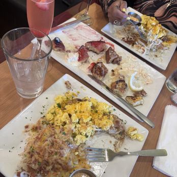 Batter & Berries - Crab Cakes , Eggs, hash browns , French toast flight & mimosas! - Waffles Near Me - Olympia Fields, Illinois Batter & Berries - Crab Cakes , Eggs, hash browns , French toast flight & mimosas! - Waffles Near Me - Olympia Fields, Illinois