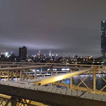 Brooklyn Bridge - Landmarks & Historical Buildings Near Me - Brooklyn, New York