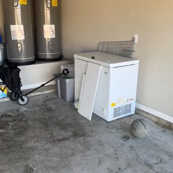 BlueBonnet Junk Removal - Cleaned up garage - Junk Removal & Hauling Near Me BlueBonnet Junk Removal - Cleaned up garage - Junk Removal & Hauling Near Me