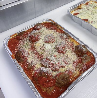 DeLuca's Pizzeria by null