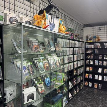 M & M Video Games - Video Game Stores Near Me - Clearwater, Florida