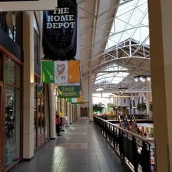Killarney Outlet Centre - Upper gallery