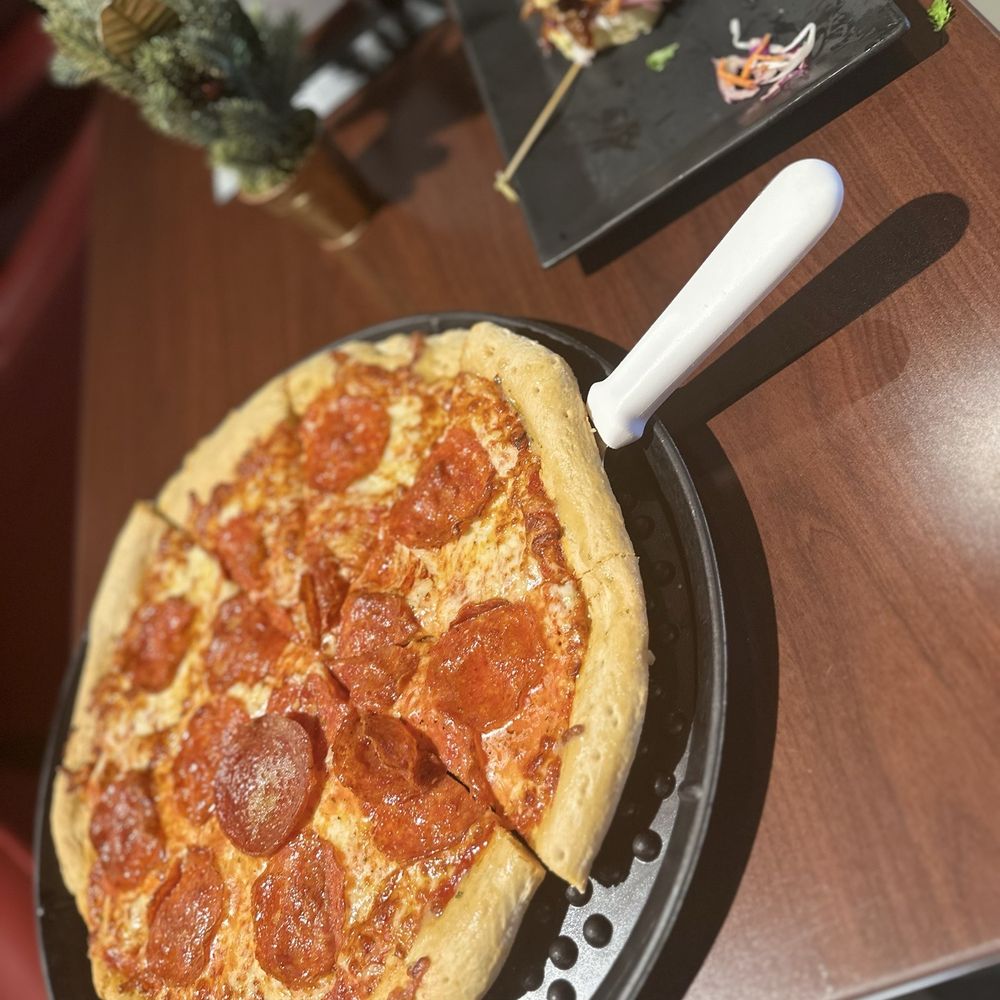Cordial - Pepperoni pizza - Bowling Near Me - Lake Worth, Florida Cordial - Pepperoni pizza - Bowling Near Me - Lake Worth, Florida
