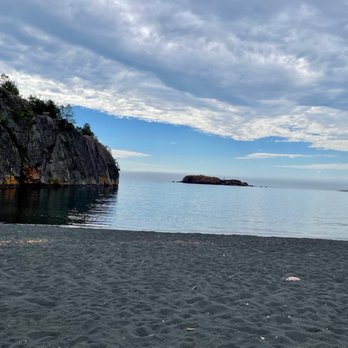 Black Beach - Black beach - Beaches Near Me - Silver Bay, Minnesota