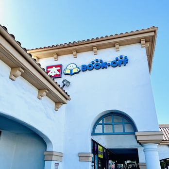 Bookoff - Costa Mesa - Bookstores Near Me - Costa Mesa, California