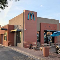 McDonald's - Outside