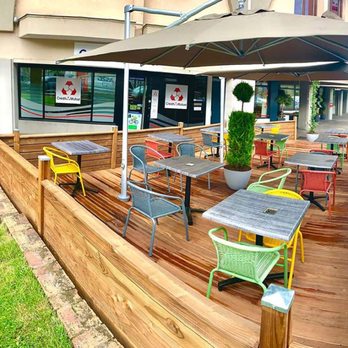 Austria Hotel - Terrace - Hotels Near Me - Saint Etienne, 42
