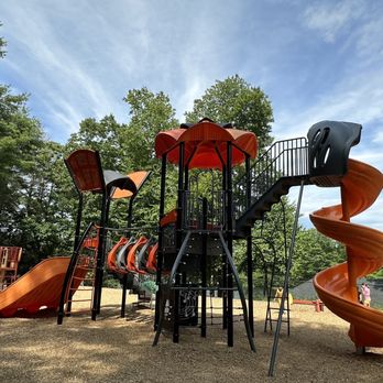 Mohegan Park - Bigger kids playground - Parks Near Me - Norwich, Connecticut Mohegan Park - Bigger kids playground - Parks Near Me - Norwich, Connecticut