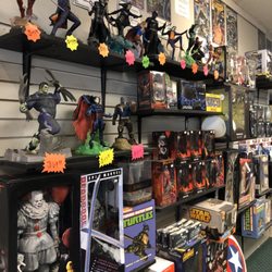 The Shop Tattoo & Comics