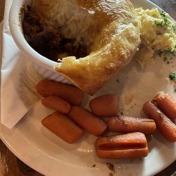Fiddler's Hearth - Steak and Guinness pie. A 10/10 - Irish Near Me - South Bend, Indiana Fiddler's Hearth - Steak and Guinness pie. A 10/10 - Irish Near Me - South Bend, Indiana
