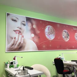Laura Nails