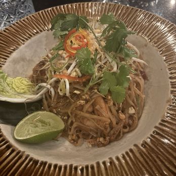 Saffron - Pad Thai noodles - Thai Near Me - Playa del Carmen, ROO Saffron - Pad Thai noodles - Thai Near Me - Playa del Carmen, ROO
