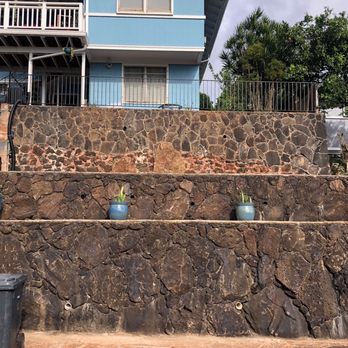 Geobunga - Two smaller pots are geobunga - Nurseries & Gardening Near Me - Aiea, Hawaii