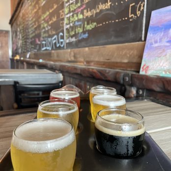 Mountain Top Tap Room - Sports Bars Near Me - Flagstaff, Arizona Mountain Top Tap Room - Sports Bars Near Me - Flagstaff, Arizona
