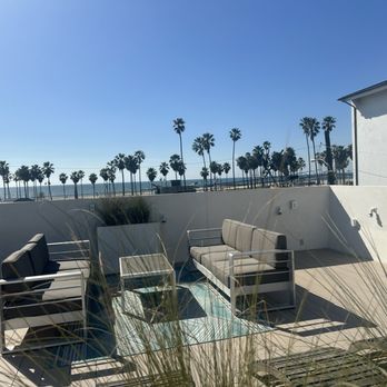 The Redline - The rooftop is amazing. - Apartments Near Me - Los Angeles, California