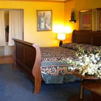 Big Spring Inn - Hotels Near Me - Madisonville, Kentucky Big Spring Inn - Hotels Near Me - Madisonville, Kentucky