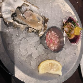 Water Grill - Bellevue - Oyster and scallop - Seafood Near Me - Bellevue, Washington