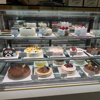 Tous Les Jours - Beautiful tasty cakes! - Bakeries Near Me - San Ramon, California