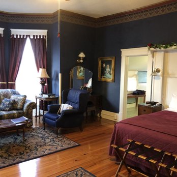 Americus Garden Inn Bed & Breakfast - Scarlett suite - Bed & Breakfast Near Me - Americus, Georgia
