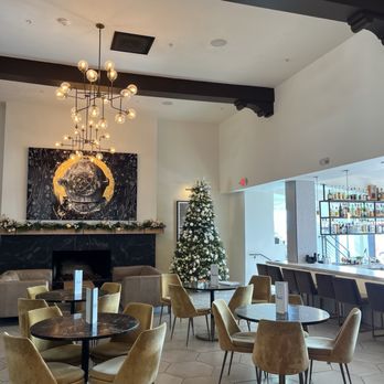 Larsen - Interior bar space - Cocktail Bars Near Me - Laguna Beach, California Larsen - Interior bar space - Cocktail Bars Near Me - Laguna Beach, California