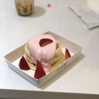 Miss Cheese Tea Cafe - Strawberry soufflé cake - Bubble Tea Near Me - Pasadena, California Miss Cheese Tea Cafe - Strawberry soufflé cake - Bubble Tea Near Me - Pasadena, California