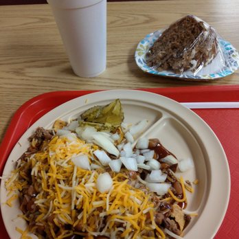 Henk's Bar-B-Que - Frito Pie with drink and Hummingbird Cake. - Barbeque Near Me - Amarillo, Texas