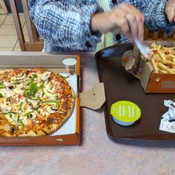 Pizza Pizza - 22 juin 2025