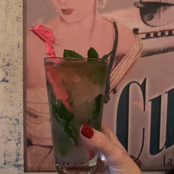 Cafe La Trova - Mojito - Cocktail Bars Near Me - Miami, Florida