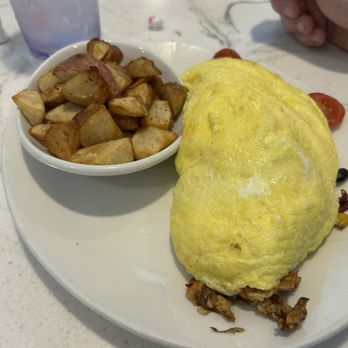 Chick-fil-A - Fast Food Near Me - Hapeville, Georgia
